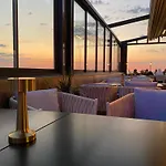 Cosmos Hotel