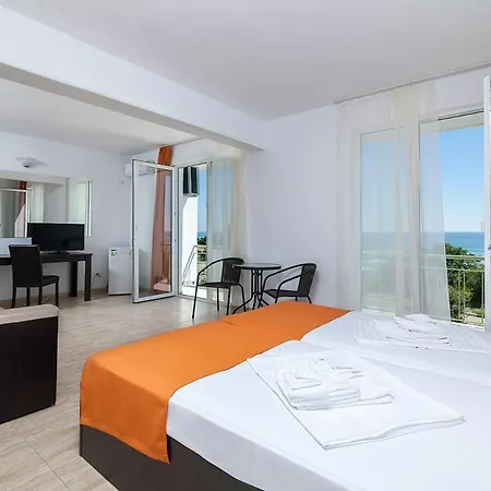 ホテル Cosmos エフォリエ・スド