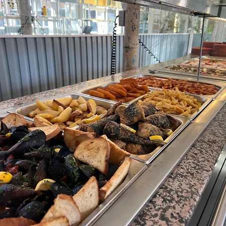 Cosmos ホテル エフォリエ・スド